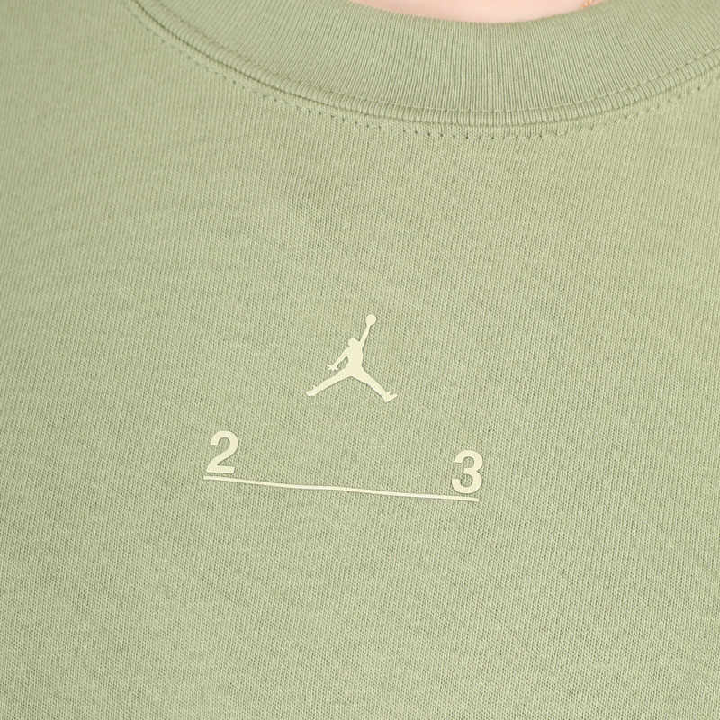 женская зеленая футболка Jordan 23 Engineered Graphic T-Shirt DM5307-399 - цена, описание, фото 2